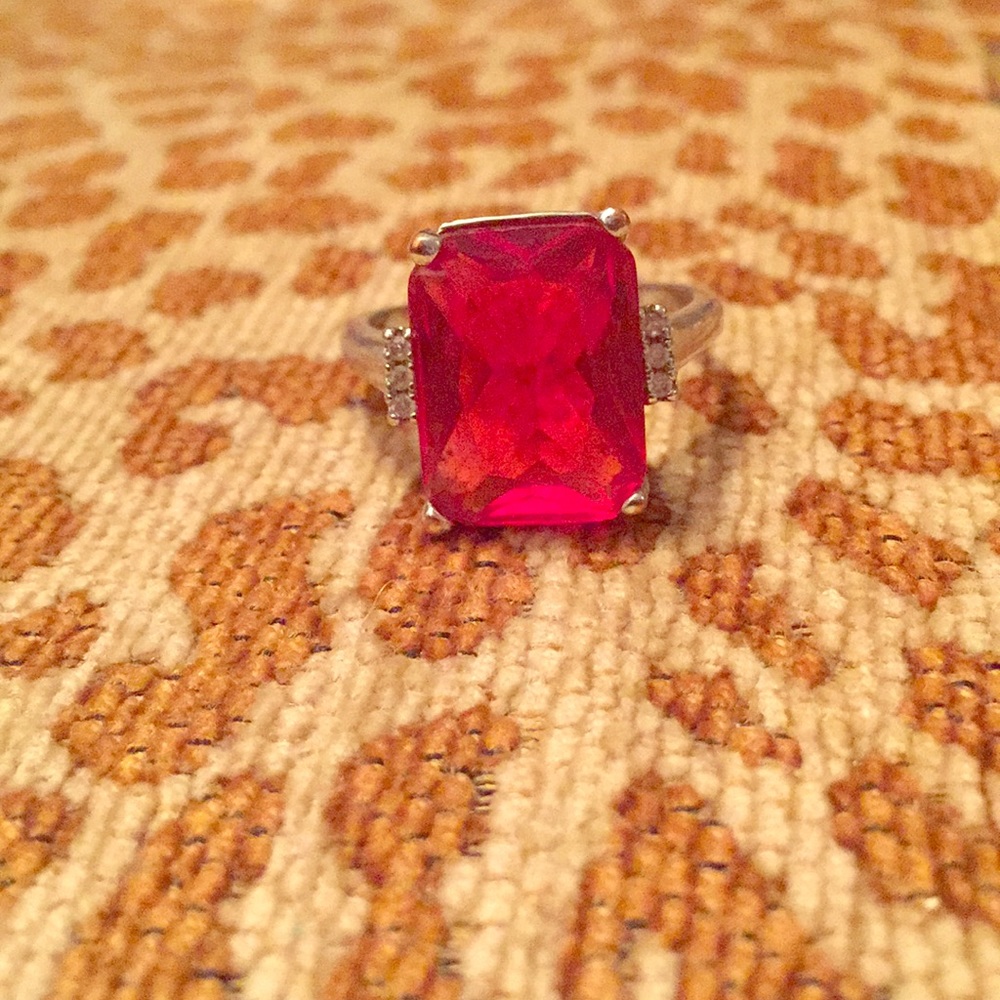 925 faux ruby and 6 zircons